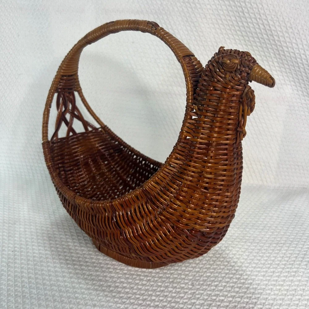 Vintage Woven Wicker Chicken Hen Egg Basket Dark Brown Farmhouse Decor 9 inch